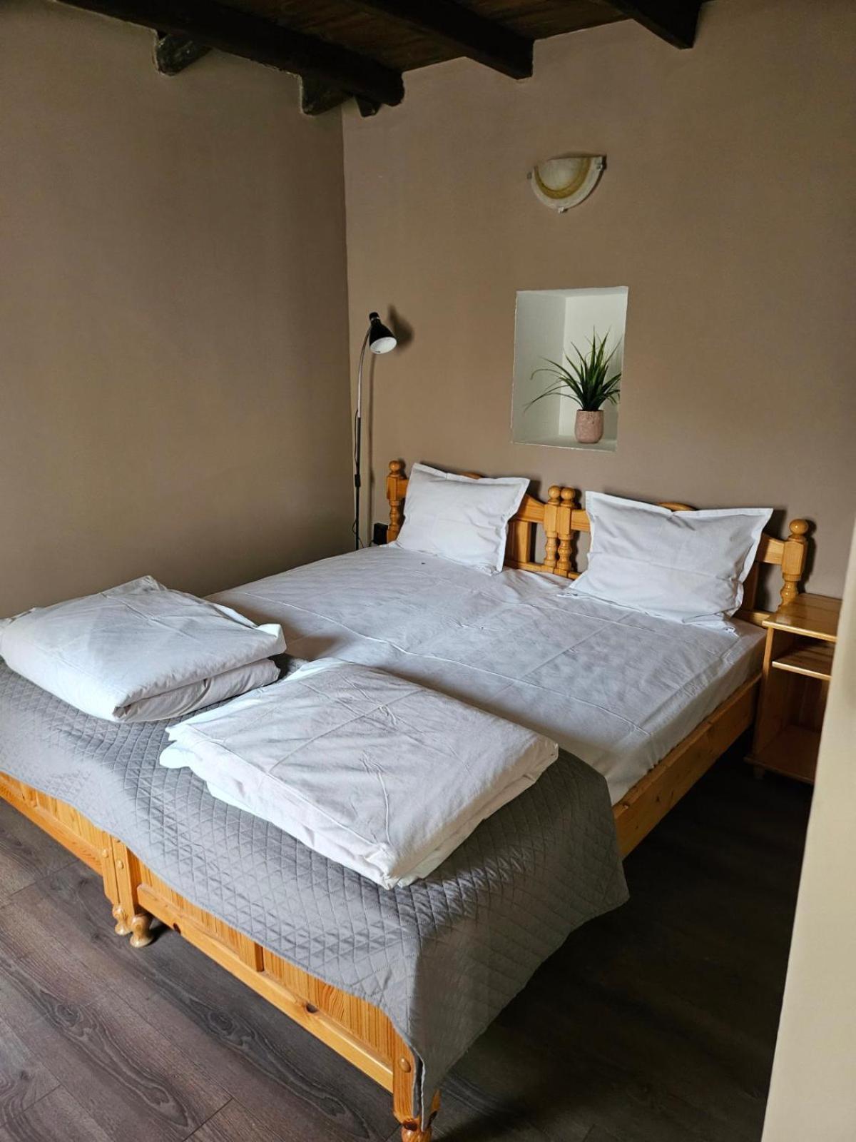 Orehite-Family Hotel ,Food & Pool Bozhichen Extérieur photo