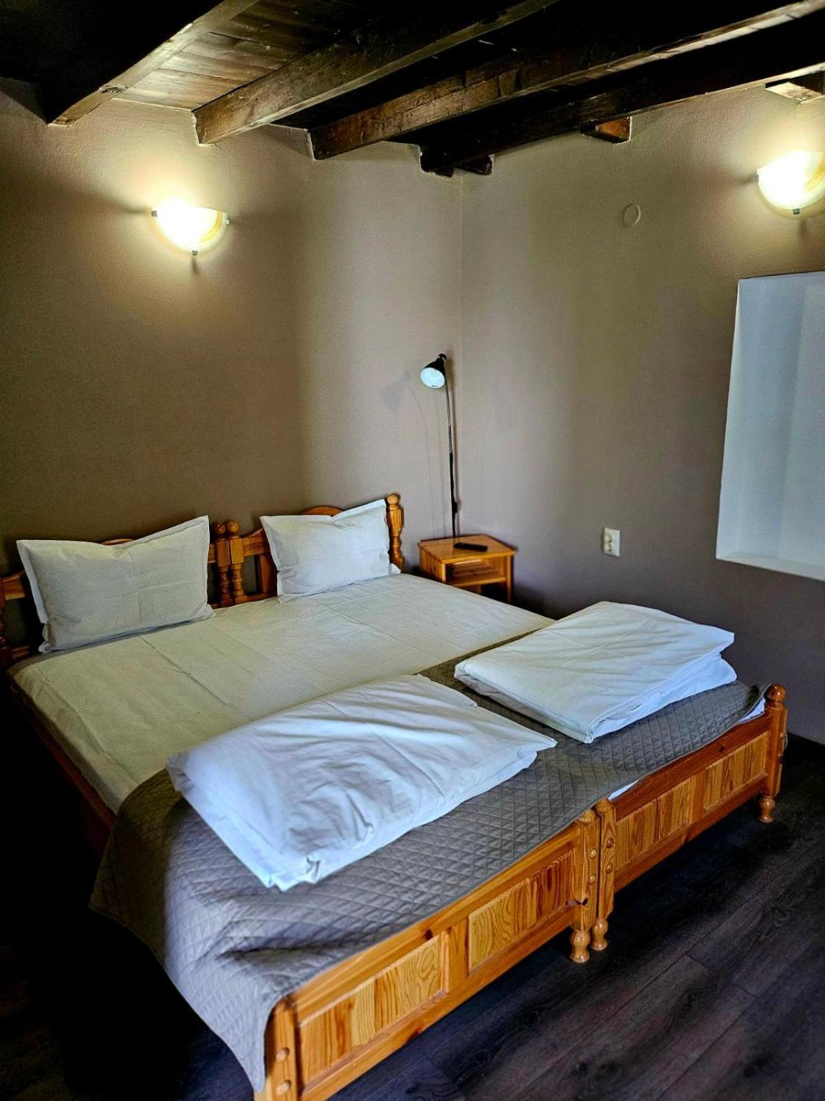 Orehite-Family Hotel ,Food & Pool Bozhichen Extérieur photo