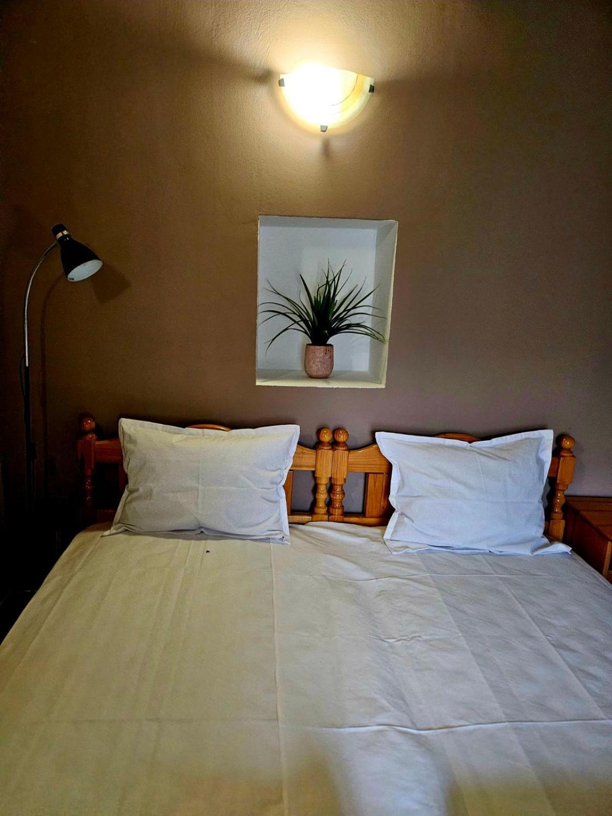 Orehite-Family Hotel ,Food & Pool Bozhichen Extérieur photo